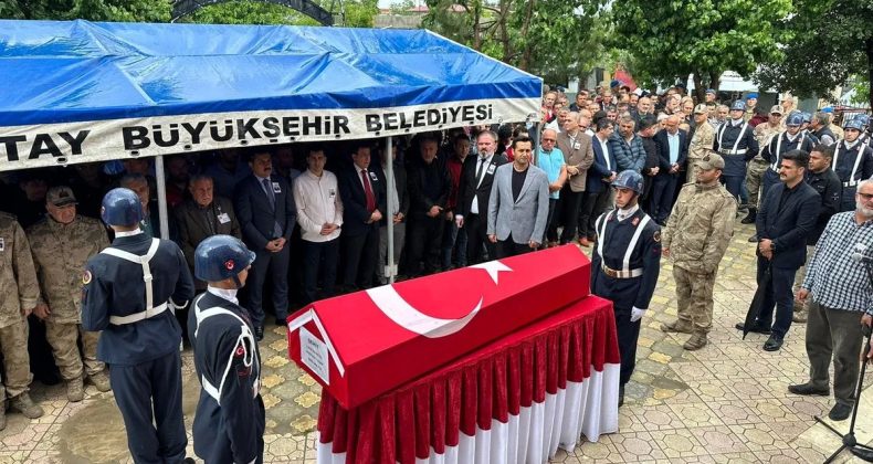 Şehit Jandarma Kıdemli Başçavuş Yaşar toprağa verildi